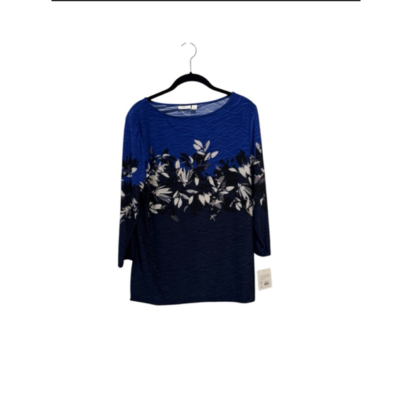Croft & Barrow Tops - Women's Croft & Barrow Top Size M Blue Floral